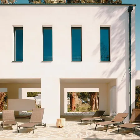 Elegance And Nature Design House In Corsica * Taglio-Isolaccio